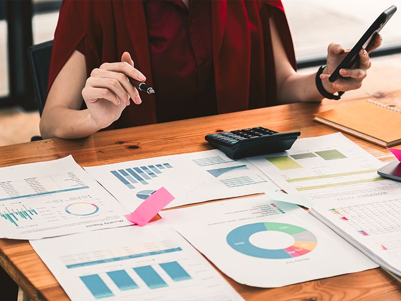 Análisis de gráficas y cálculos para valuar una propiedad